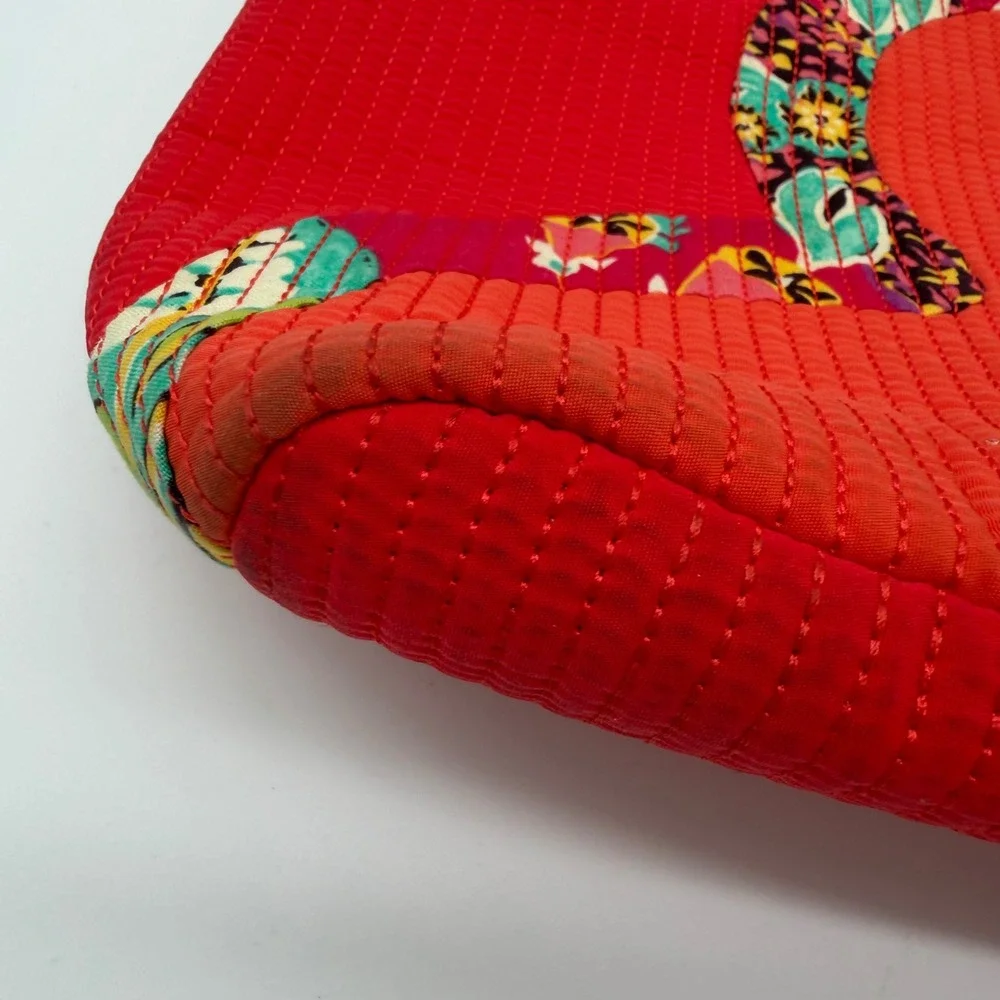 Vera Bradley Red Quilted Tote Bag Patchwork Wave Pattern‎ Zip Top Casual
